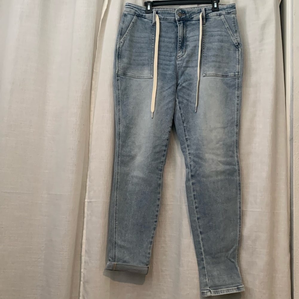 Judy Blue Walk It Out High Waist Vintage Double Cuff Jogger Pants 
NWOT